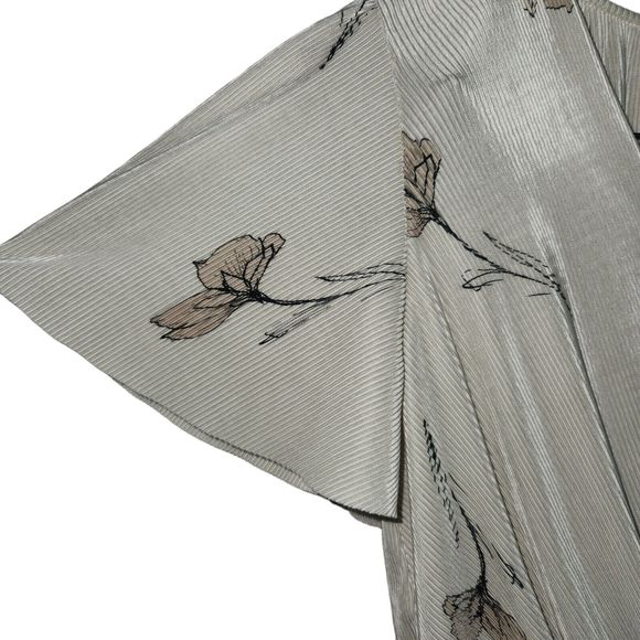 ASTR‎ The Label Cream Beige Floral Print Cross Blouse Women's Size M - Picture 5 of 7